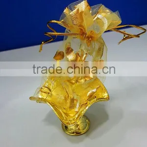 OEM and ODM Round Plastic Candy Packaging Gift Box for Wedding thumbnail-5