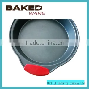 Carbon Steel Metal Baking Pan Non-stick Round Cake Pan With Silicone Handle thumbnail-2