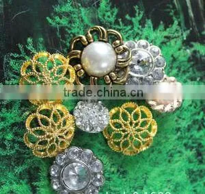 Factory Wholesale Heart Rhinestone Buttons thumbnail-1