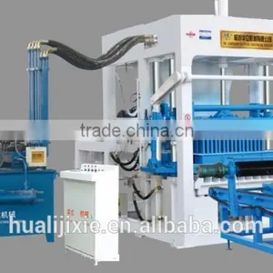Cheaper Hollow Block Making Machine QT4-15 thumbnail-2
