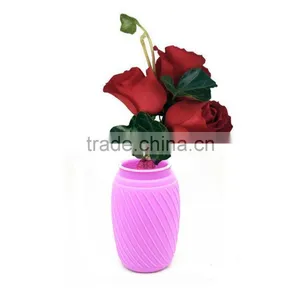 Silicone Vase of Flower thumbnail-3