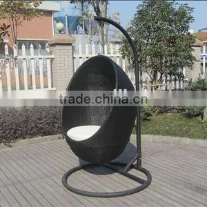 Patio Rattan Hanging Egg Chair & Stand thumbnail-4