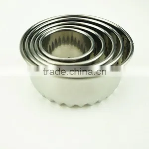 47099 5 Pcs Round Shape Stainless Steel Cookie Cutter Set thumbnail-3