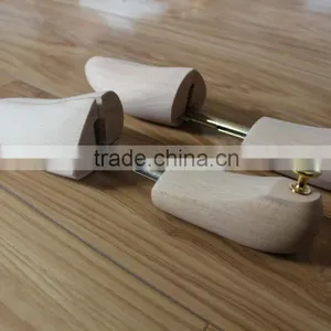 Beech Wood With Handles Shoe Stretchers thumbnail-3