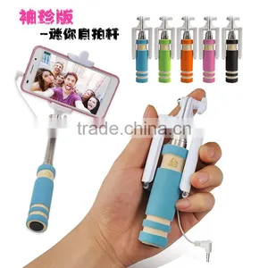 POPULAR PORTABLE MINI SELFIE STICK MONOPOD COMPFORT TOUCH OPERATION SUPER PRICE GVC 3.5 JACK thumbnail-1