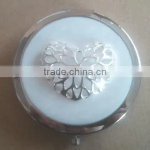 Decorative Black Compact Mirror With Metal Heart Decor thumbnail-2
