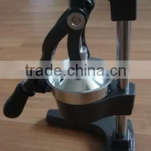 Manual Cast Iron Juice Extractor / Juicer Presser /BR155 Color Juicer thumbnail-1
