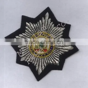 Hand Embroidery Irish Guards Badge thumbnail-1