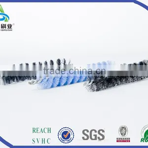 High Quality Nylon Gun and Rifle Cleaning Brush thumbnail-1