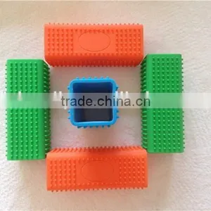 2015 New Develop New Arrival Silicone With PP Pet Hair Removel Brush Dog Grooming Comb Massage thumbnail-5