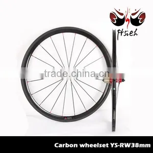 Pro Carbon Fiber Road Wheel for Road Bicycle in Stock thumbnail-1