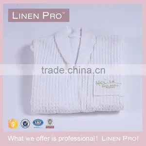 LinenPro Wholesale 5 Star Hotel Bath Robe Kimono Satin Robe thumbnail-4