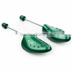 Comfort Travel Shoe Tree For Men thumbnail-1