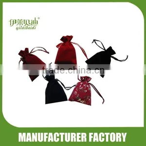 Small Velet Pouch thumbnail-1