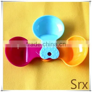 OEM Food Grade PP Pet Dog Cat Candy Color Plastic Shovel Heart Shape Handle Pet Food Spoon Manufacturer thumbnail-3