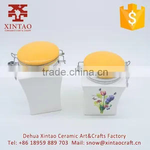 Regular Fancy Ceramic Round Shape Antique Cookie Jar Set for Kitchen thumbnail-4
