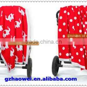 Lovely Animal Printed Knit Baby Blanket thumbnail-2