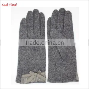 2016 Ladies Fingered Spandex Velvet Gloves With Lace Bow thumbnail-1
