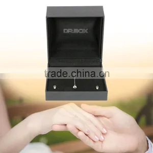 China Manufacturer Liner Paper Plastic Moving Wedding Design Boxes thumbnail-3