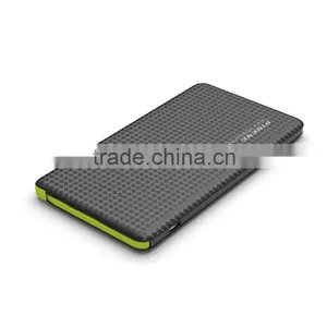 PINENG PN-952 2016 New Version Ultra-thin 5000mAh Credit Card Power Bank thumbnail-2