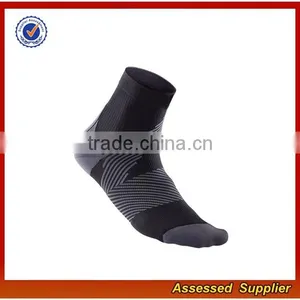 Best Quality Custom Graduated Ankle Compression Sport Crew Socks for Running JH52 thumbnail-3