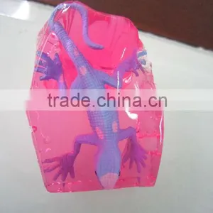 Factory Supplier Wholesale Crystal Coffin Putty With Dinosaur Frog Spider Lizard Alien 24pcs/box a Variety of Colors thumbnail-1