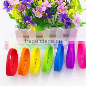 LED Silicon Bracelet Parties Party Supplies Gifts & Crafts thumbnail-6