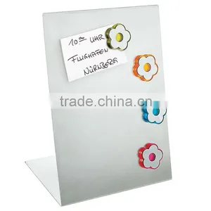 Stain Table Memo Board With Flower Magnetics thumbnail-1