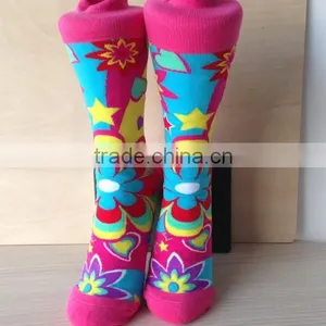 Small MOQ Hot Sale HaiNing Socks Manufacturer 200 Needles All Over Floral Stock Female Ladies Socks thumbnail-3