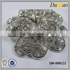 Popular Unique Design Silver Blowing Flower Bridal Rhinestone Metal Brooch thumbnail-3