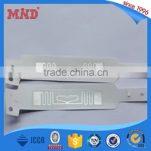 MDPW03 Passive Uhf Pvc Rfid Wristband thumbnail-1