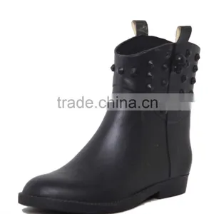 BLACK and PVC , Diamond and Glossy and Safety and Comfortable Rain Shoes thumbnail-1