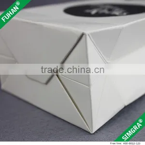Custom Multicolor Printed Packaging Paper Bag for Clothing thumbnail-5
