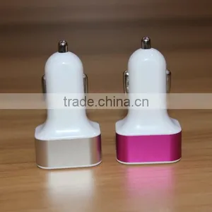 Wholesale in Electronic Market 3 Ports 12V/24V 5V 2.1A /1A Usb Car Charger Manufacturers With CE FCC Rohs thumbnail-3