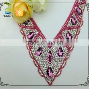 Shining Strass Big Glass V Shape Neckline Appliques thumbnail-1