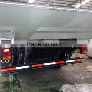 Export to MALDIVES Small Cargo Truck With Hydraulic Tail Lifting thumbnail-4