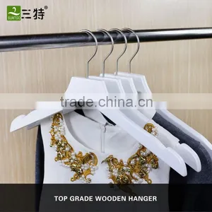 Best Quality White Wooden Hangers Wholesale thumbnail-2