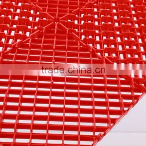 PP Interlock Out Garage Anti-slip Floor Mat thumbnail-2