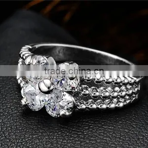 Wholesale Fashion Jewelry Gold/silver Clear Crystal Luxury Wedding Piston Ring thumbnail-3