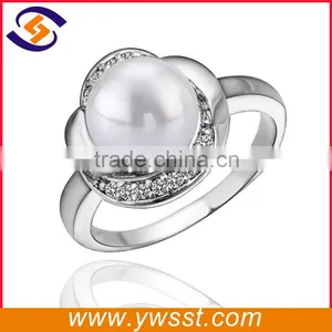 China Manufacturer European Cluster Pearl Ring Designs for Women thumbnail-1