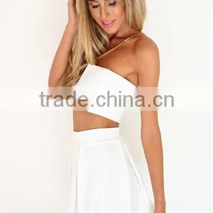 The Strapless Buster Features a V-cut Out Boned Neckline Girls Two Sets thumbnail-2