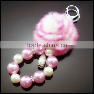 Artificial Pearl Bead and Bottle Shape Pendant Alloy Keychain thumbnail-1