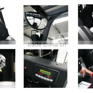 1.5 Ton Three Wheel Electric Forklift thumbnail-3