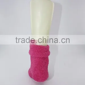 Anti Slip Polyester Chenille Cozy Fuzzy Folded Cuff Socks Women thumbnail-3
