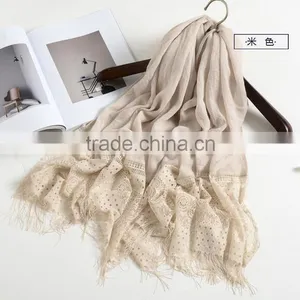 New Fashion Custom Lash Lace Trimming Viscose Hijab Scarf thumbnail-4