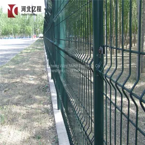 Galvanized and PVC Coated Triangle Bend 3D Curved Welded Fence thumbnail-3