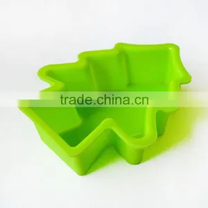 Eco-Friendly Christmas Tree Custom Silicone Baking Molds thumbnail-3