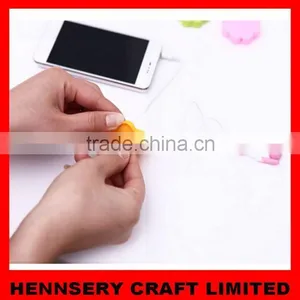 Customized Shape and Logo Soft Pvc Rubber Wire Wine Bottle Holder thumbnail-1