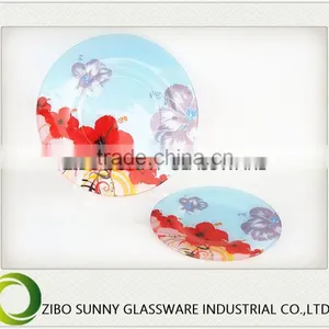 Flowers in Full Bloom of Glass Plates thumbnail-5