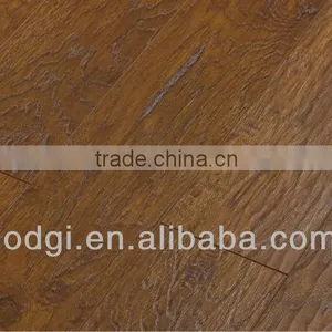 8mm Hickory Laminated Floor thumbnail-1
